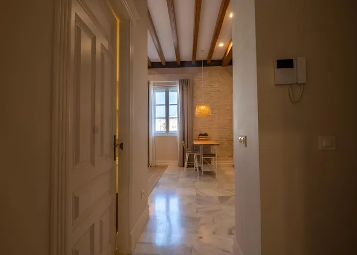 Inncadizcasa Apolo דירה